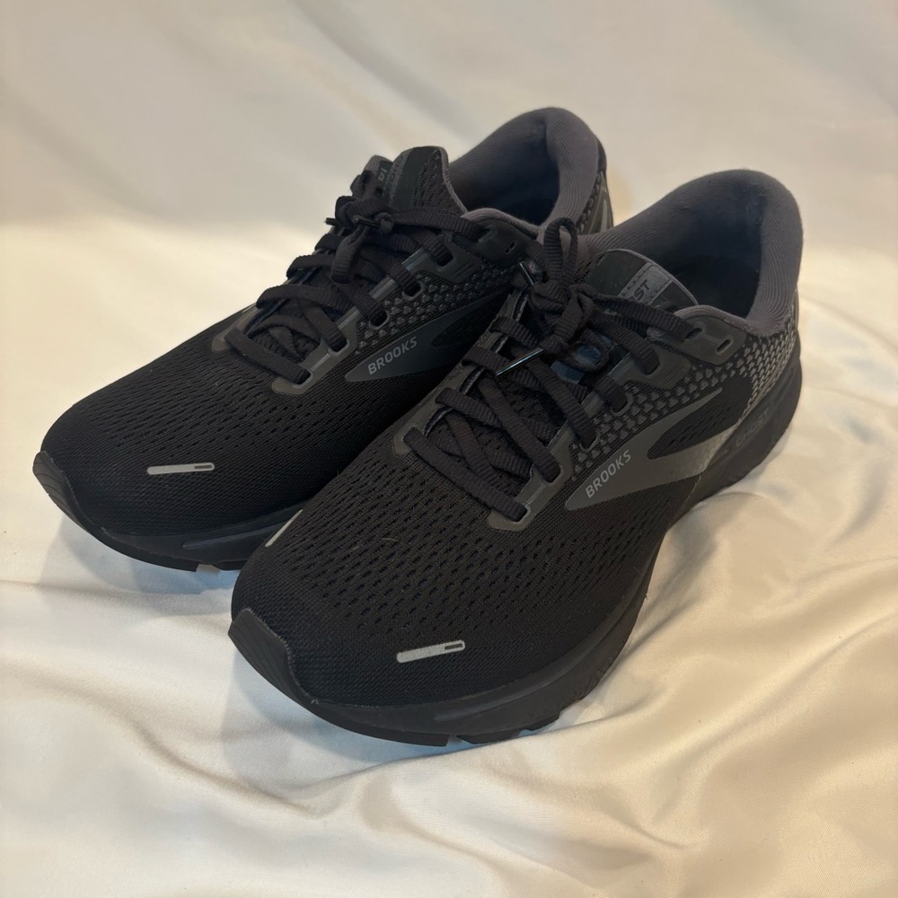 Brooks Ghost 14 Men's Size 10